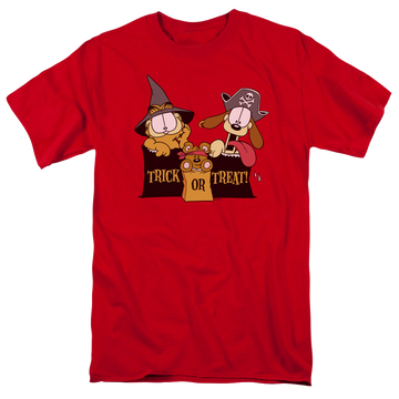 Garfield Trick Or Treat - Men's Regular Fit T-Shirt Men's Regular Fit T-Shirt Garfield