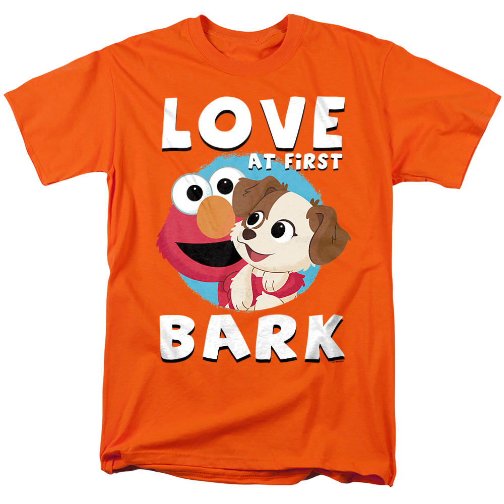 Sesame Street Love At First Bark - Men's Regular Fit T-Shirt Men's Regular Fit T-Shirt Sesame Street