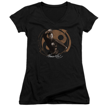 Bruce Lee Jeet Kun Do Pose - Juniors V-Neck T-Shirt Juniors V-Neck T-Shirt Bruce Lee