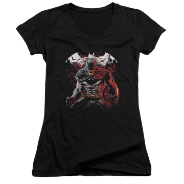 Batman Raging Bat - Juniors V-Neck T-Shirt Juniors V-Neck T-Shirt Batman