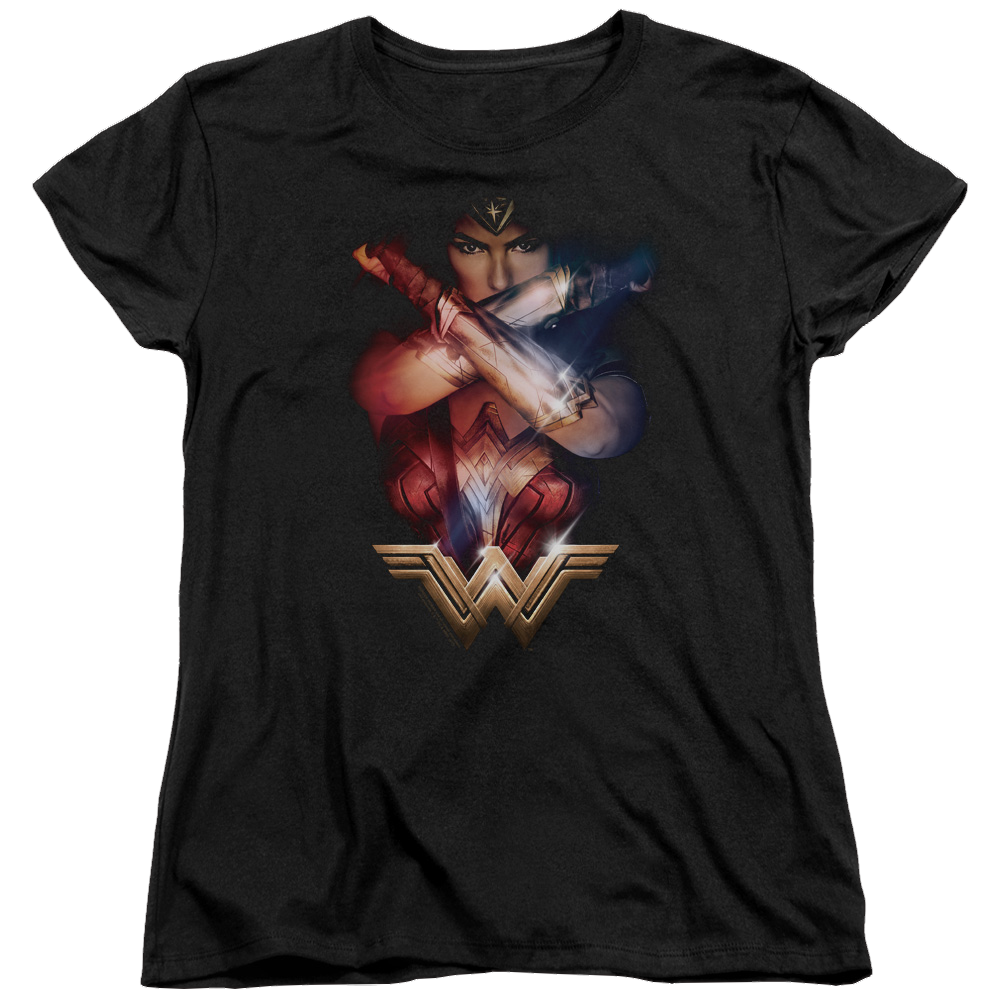 Wonder Woman Arms Crossed Women's T-Shirt Women's T-Shirt Wonder Woman