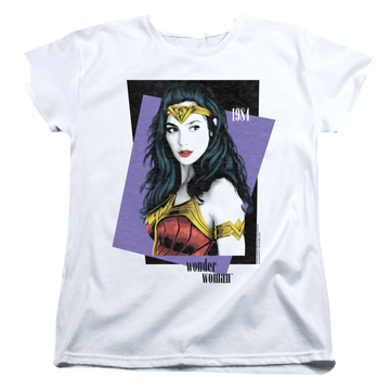 Wonder Woman 1984 Strike A Pose - Women's T-Shirt Women's T-Shirt Wonder Woman