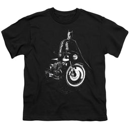 The Batman (2022) And His Motorcycle - Youth T-Shirt Youth T-Shirt (Ages 8-12) Batman   