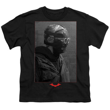 Black youth t-shirt for ages 8 to 12 with The Batman (2022) Riddler Worn Portrait graphic