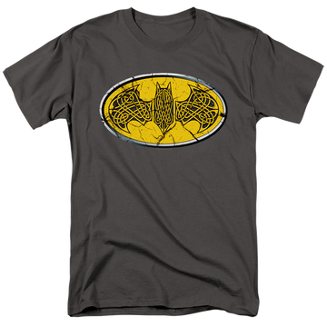 DC Batman Celtic Shield - Men's Regular Fit T-Shirt Men's Regular Fit T-Shirt Batman   