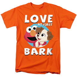 Sesame Street Love At First Bark - Men's Regular Fit T-Shirt Men's Regular Fit T-Shirt Sesame Street   