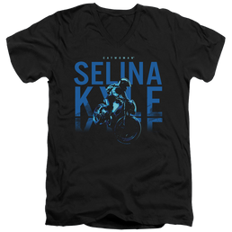 The Batman (2022) Selina Kyle Motorcycle - Men's V-Neck T-Shirt Men's V-Neck T-Shirt Batman   