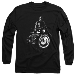 The Batman (2022) And His Motorcycle - Men's Long Sleeve T-Shirt Men's Long Sleeve T-Shirt Batman   