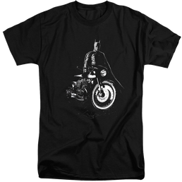 The Batman (2022) And His Motorcycle - Men's Tall Fit T-Shirt Men's Tall Fit T-Shirt Batman   