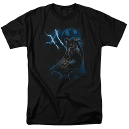 Batman Lightning Strikes - Men's Regular Fit T-Shirt Men's Regular Fit T-Shirt Batman   