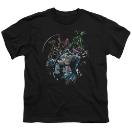 DC Batman Surrounded - Youth T-Shirt Youth T-Shirt (Ages 8-12) Batman   