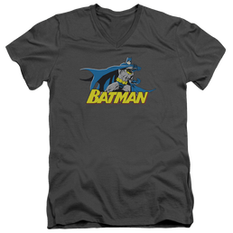 Batman 8 Bit Cape - Men's V-Neck T-Shirt Men's V-Neck T-Shirt Batman   