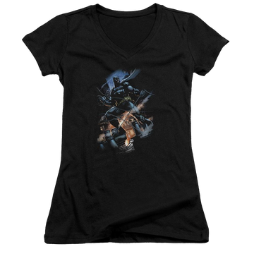 Batman Gotham Knight - Juniors V-Neck T-Shirt Juniors V-Neck T-Shirt Batman   