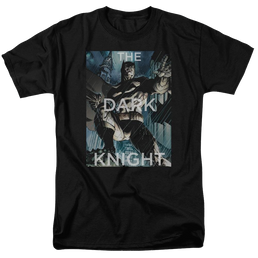 Batman Fighting The Storm - Men's Regular Fit T-Shirt Men's Regular Fit T-Shirt Batman   