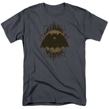 Batman Batman Crest - Men's Regular Fit T-Shirt Men's Regular Fit T-Shirt Batman   