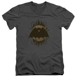 Batman Batman Crest - Men's V-Neck T-Shirt Men's V-Neck T-Shirt Batman   