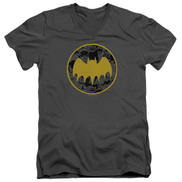 Dc Batman Vintage Symbol Collage - Men's V-Neck T-Shirt Men's V-Neck T-Shirt Batman   