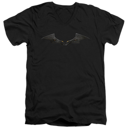 The Batman (2022) Chest Logo - Men's V-Neck T-Shirt Men's V-Neck T-Shirt Batman   