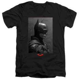The Batman (2022) Worn Portrait - Men's V-Neck T-Shirt Men's V-Neck T-Shirt Batman   
