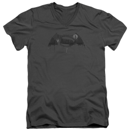 Batman v Superman Cityscape Logo - Men's V-Neck T-Shirt Men's V-Neck T-Shirt Batman   