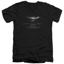 Batman v Superman Bw Logo - Men's V-Neck T-Shirt Men's V-Neck T-Shirt Batman   