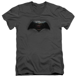 Batman v Superman Logo - Men's V-Neck T-Shirt Men's V-Neck T-Shirt Batman   
