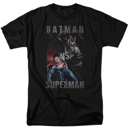 Batman v Superman Hero Split - Men's Regular Fit T-Shirt Men's Regular Fit T-Shirt Batman   