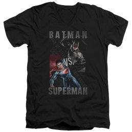 Batman v Superman Hero Split - Men's V-Neck T-Shirt Men's V-Neck T-Shirt Batman   