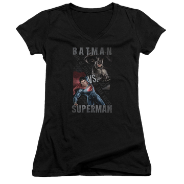 Batman v Superman Hero Split - Juniors V-Neck T-Shirt Juniors V-Neck T-Shirt Batman   