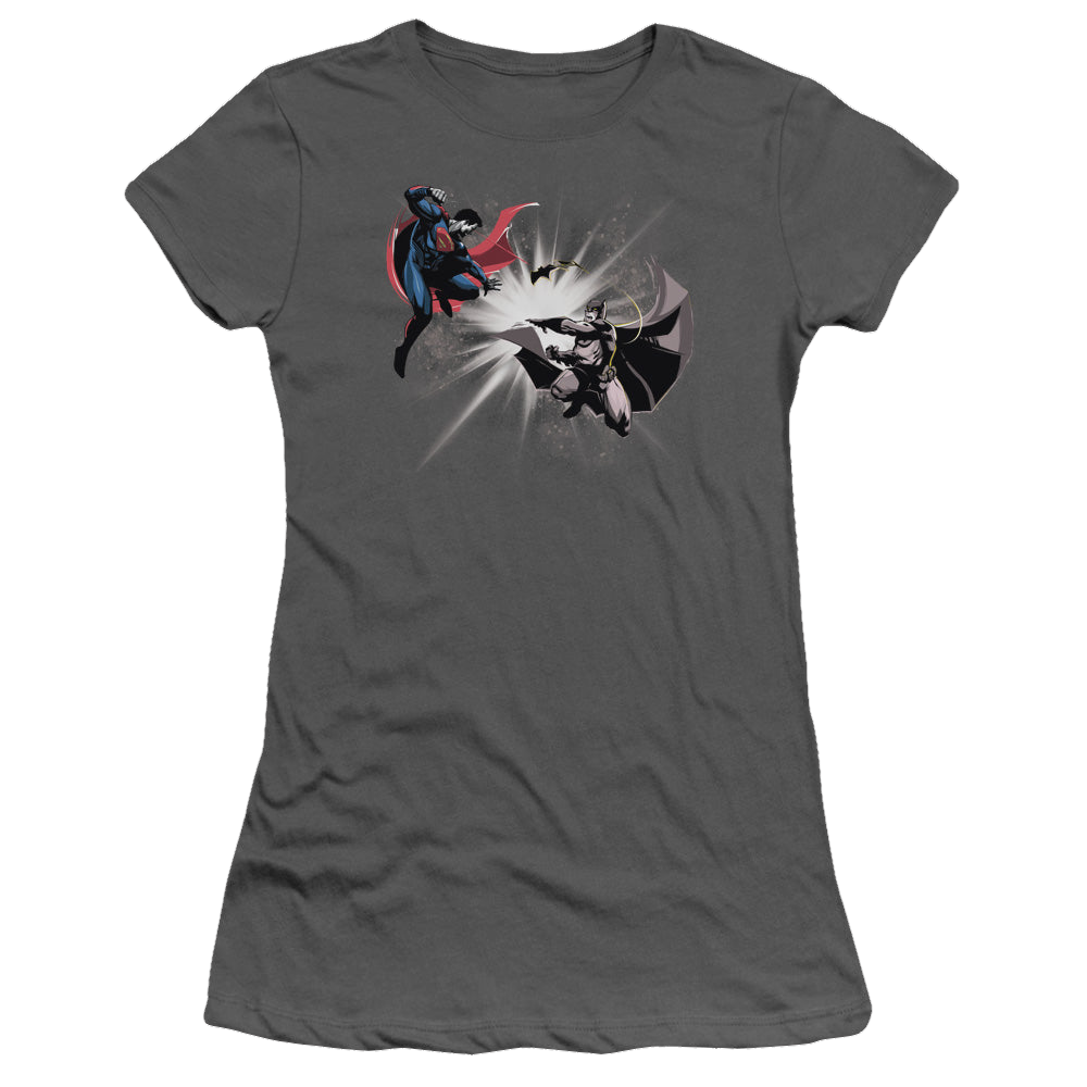 Batman v Superman Fight Burst - Juniors T-Shirt Juniors T-Shirt Batman   