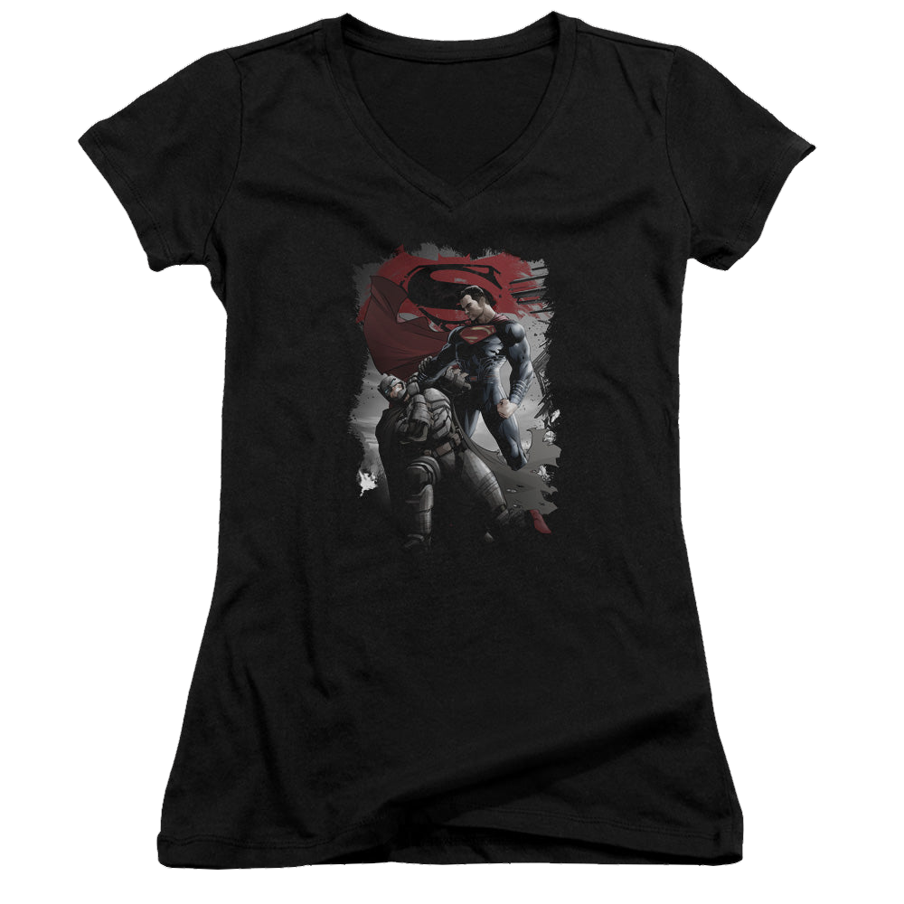 Batman v Superman Choke - Juniors V-Neck T-Shirt Juniors V-Neck T-Shirt Batman   
