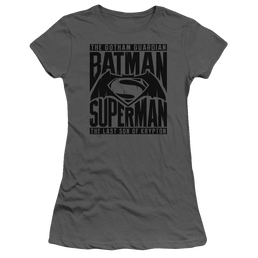 Batman v Superman Title Fight - Juniors T-Shirt Juniors T-Shirt Batman   