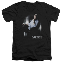 NCIS Gibbs Ponders - Men's V-Neck T-Shirt Men's V-Neck T-Shirt NCIS   