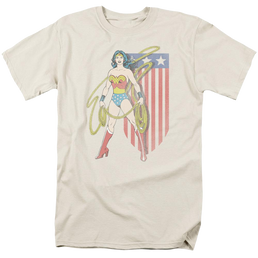 DC Comics Usa Banner - Men's Regular Fit T-Shirt Men's Regular Fit T-Shirt Wonder Woman   