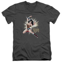 Wonder Woman Ww75 The Bracelets Of Submission - Men's V-Neck T-Shirt Men's V-Neck T-Shirt Wonder Woman   