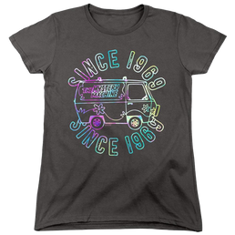 Scooby Doo Groovin 69 - Women's T-Shirt Women's T-Shirt Scooby Doo   
