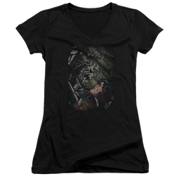 Superman Epic Battle - Juniors V-Neck T-Shirt Juniors V-Neck T-Shirt Superman   
