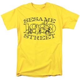 Sesame Street Friend Stroll - Men's Regular Fit T-Shirt Men's Regular Fit T-Shirt Sesame Street   