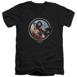 Wonder Woman Battle Pose Men's V-Neck T-Shirt Men's V-Neck T-Shirt Wonder Woman   