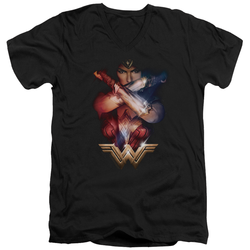 Wonder Woman Arms Crossed Men's V-Neck T-Shirt Men's V-Neck T-Shirt Wonder Woman   